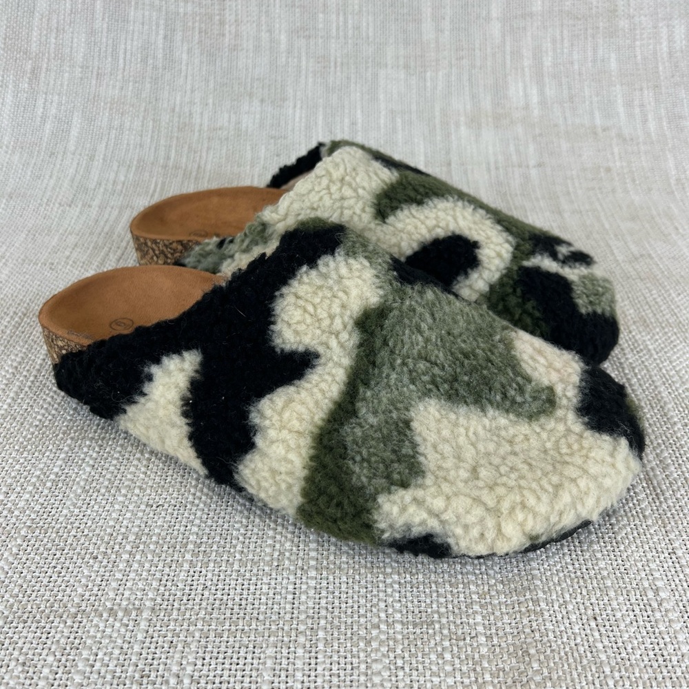 Mudd Cozy-01L Slippers Women’s Size 6